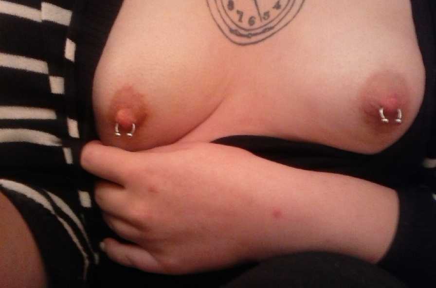 21 Year Old Girl Boob Flash