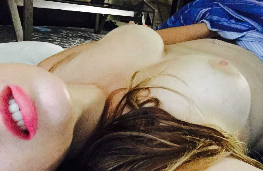 Boob Selfies