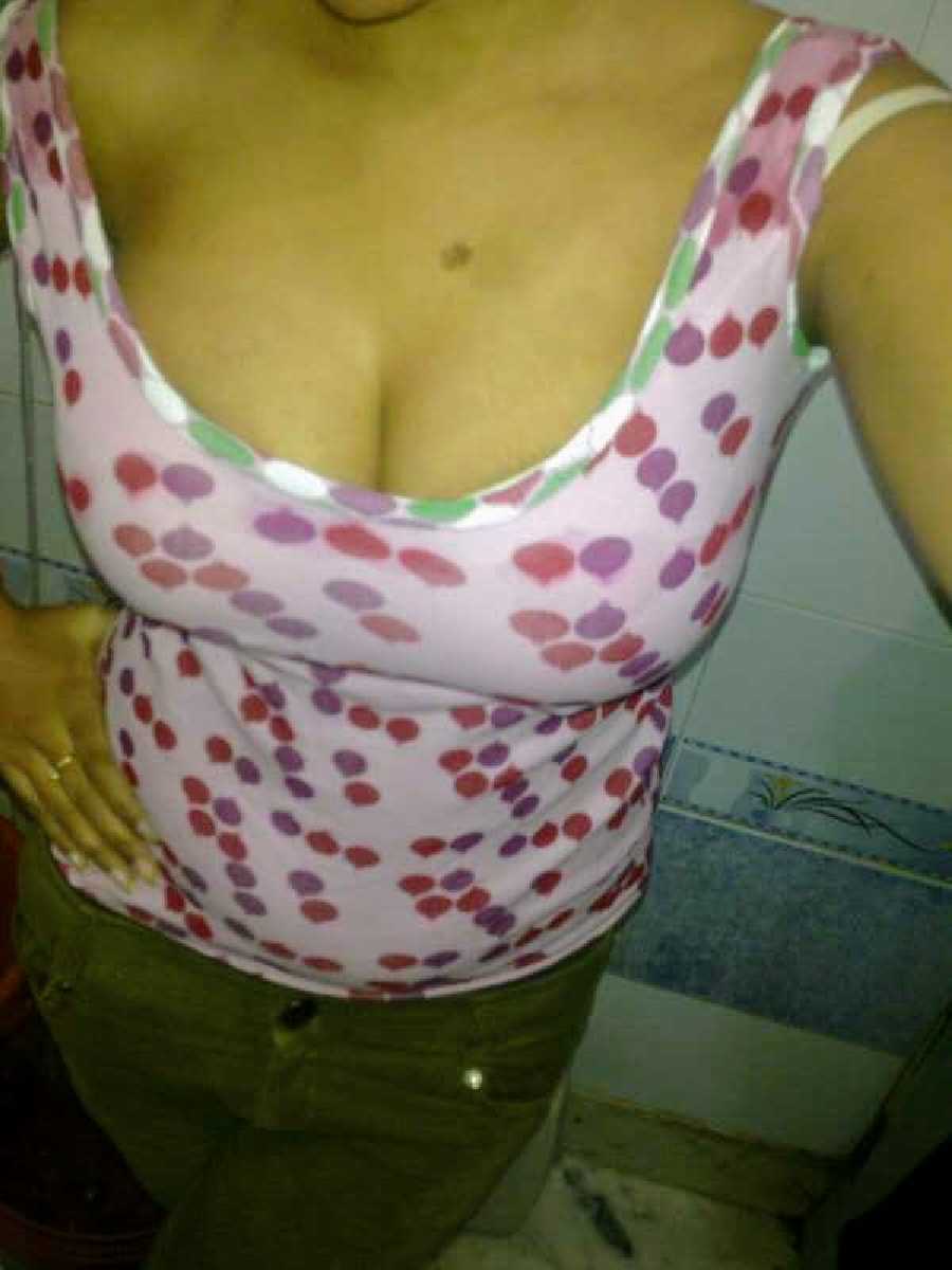 Loves to Expose her Breasts