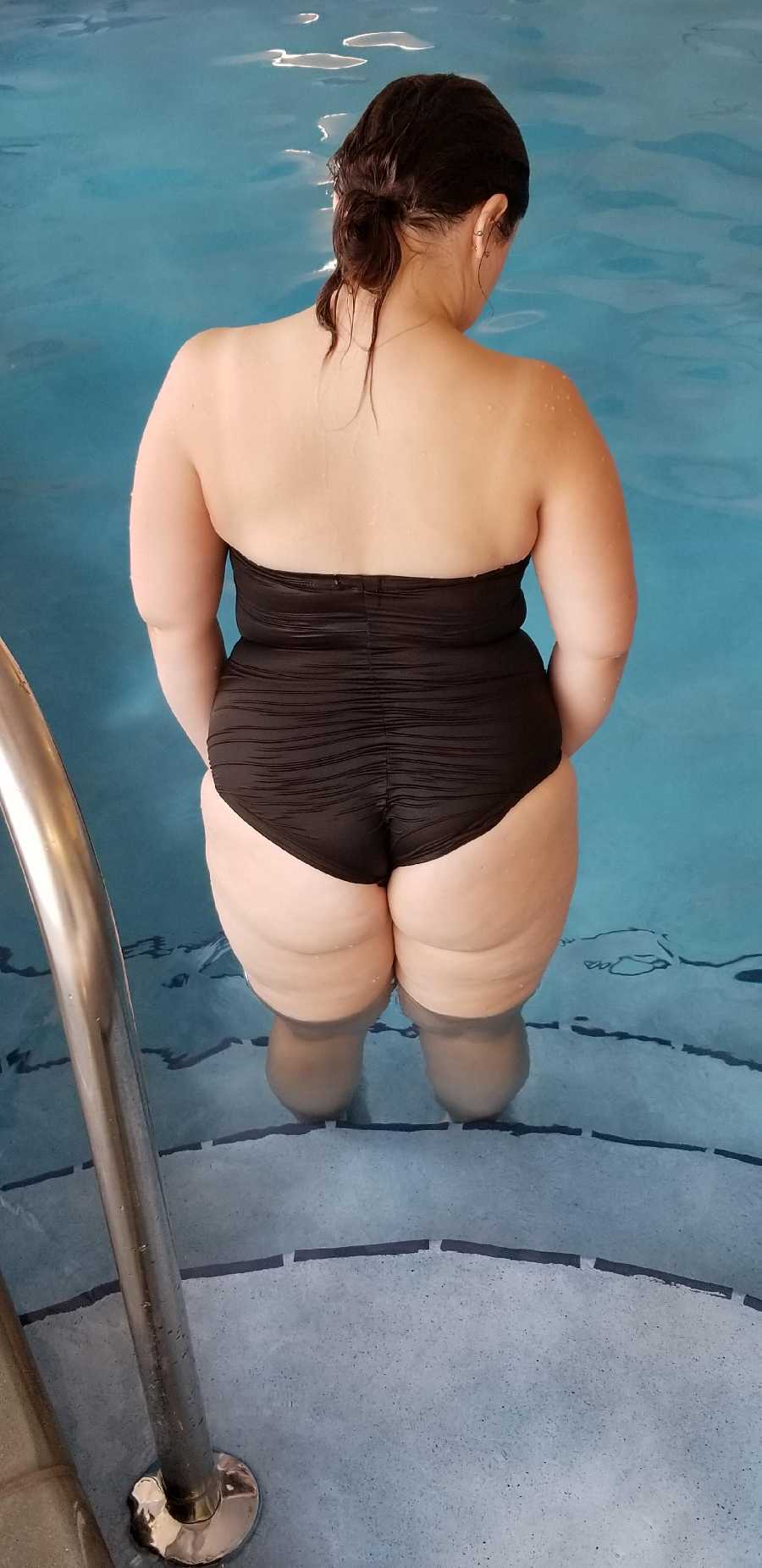 Flashing at the Hotel Pool