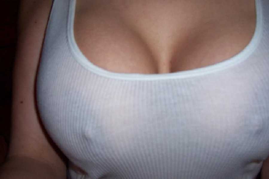 Nipples through her T-Shirt!