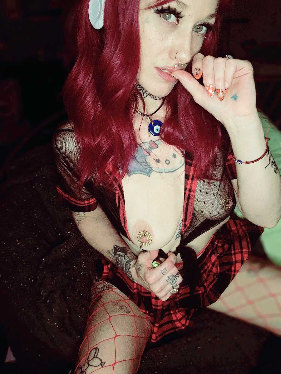 Red Hair & Red Fishnet!