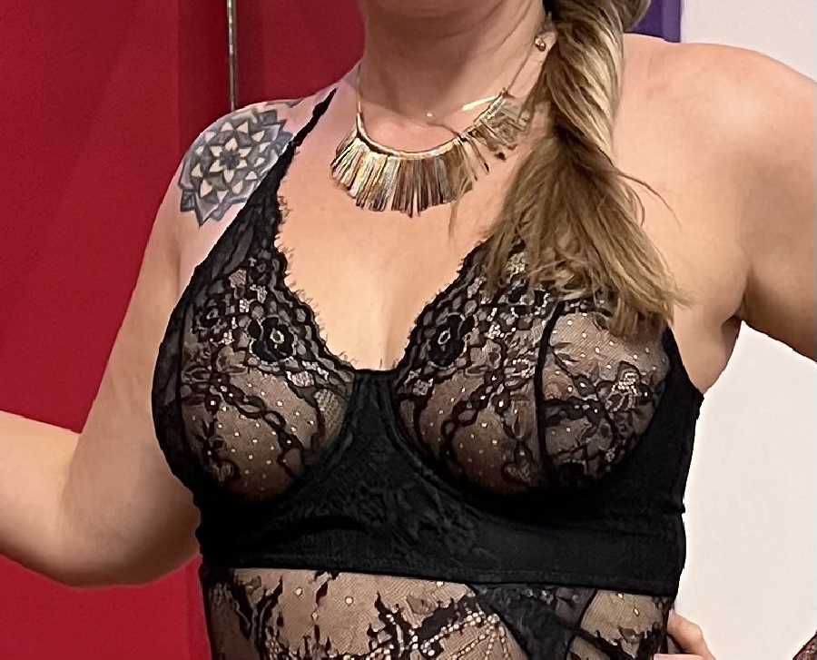 Sending you all some Sexy Breast Pics!