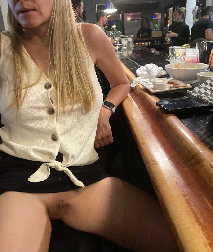 Restaurant Flashing + Nude Beach Pics