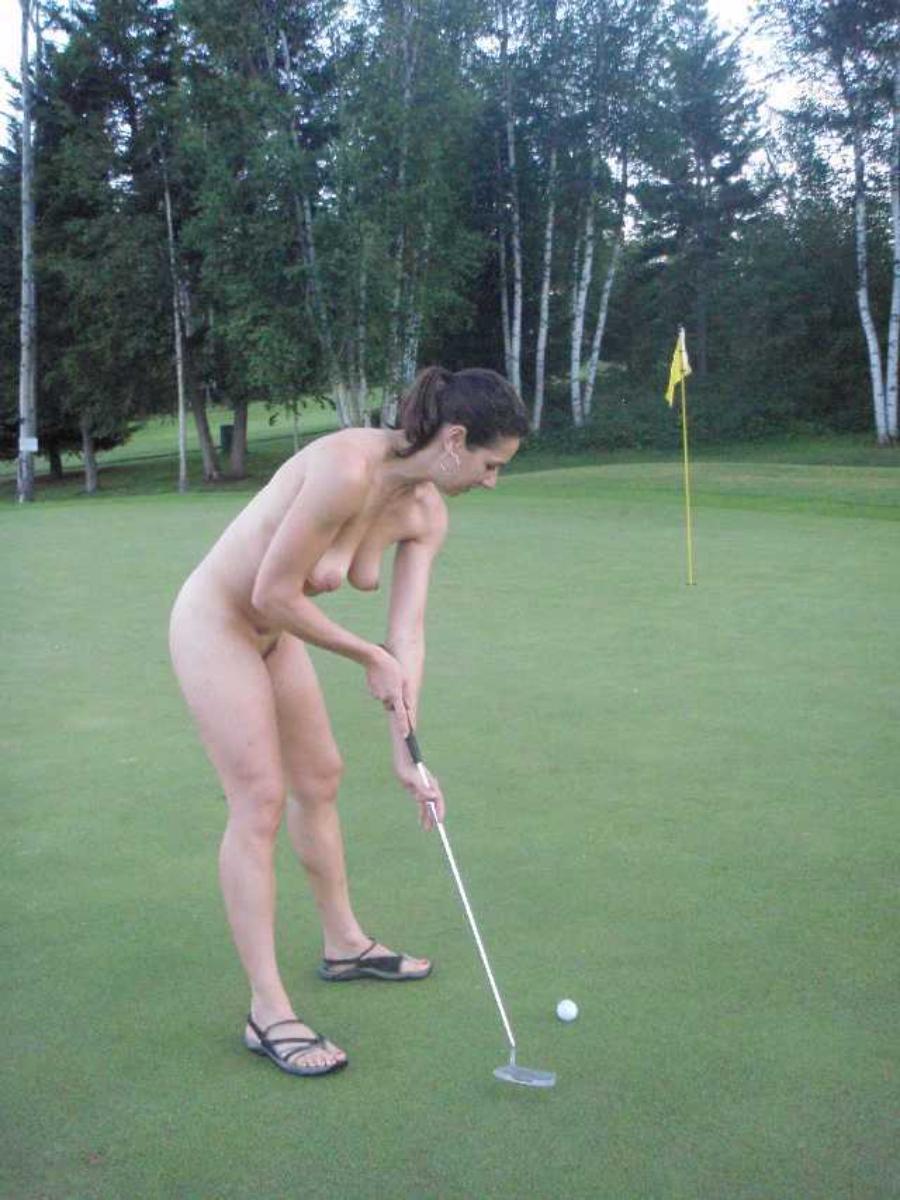 Golfing Nude. 