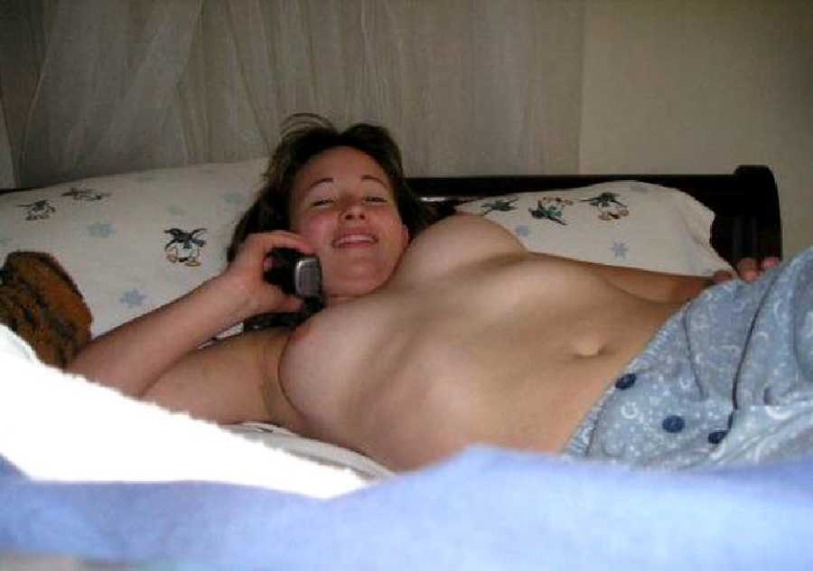 Girl On the Phone Nude