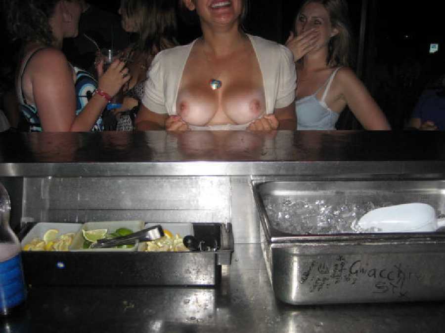 wife shows tits in the bar