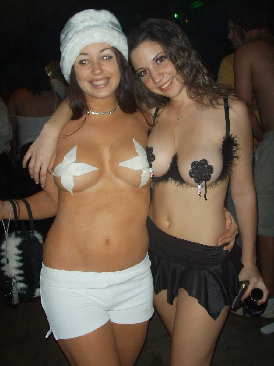 Naughty nude halloween pics