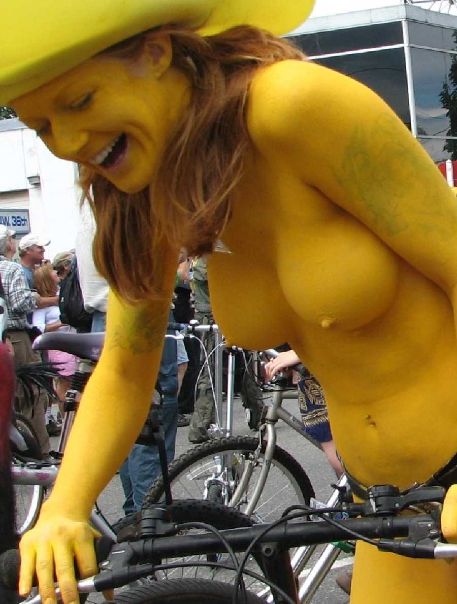 Sexy cyclist girls-naked photo