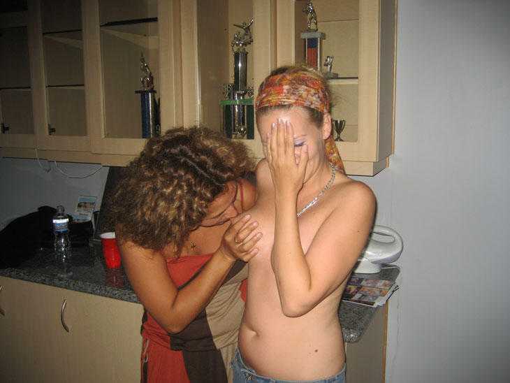 Amateur Wives in the Kitchen Nude