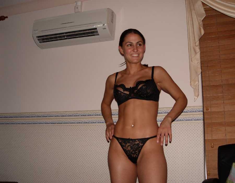 amateur women in panty bikini briefs