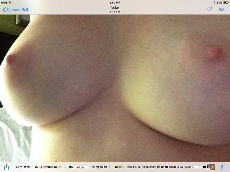 MILF Nude Pics