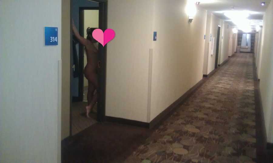 Nude in Hotel