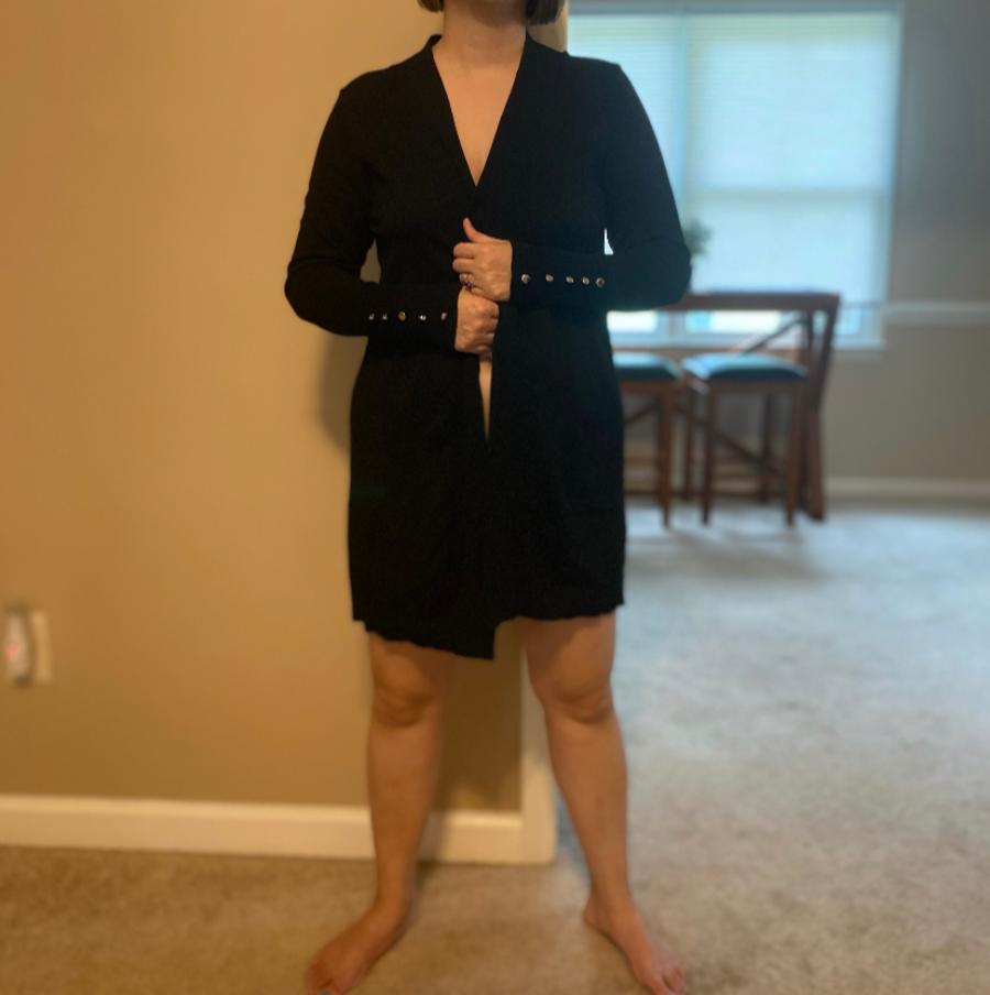 Young Wife Opening her Coat w/ nothing Under - Sexy Amateur Dare