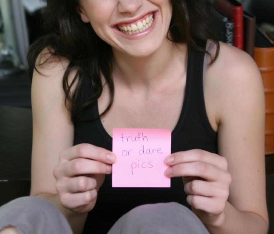Wife with nice body wants to be naked for Strangers - Sexy Amateur Dare