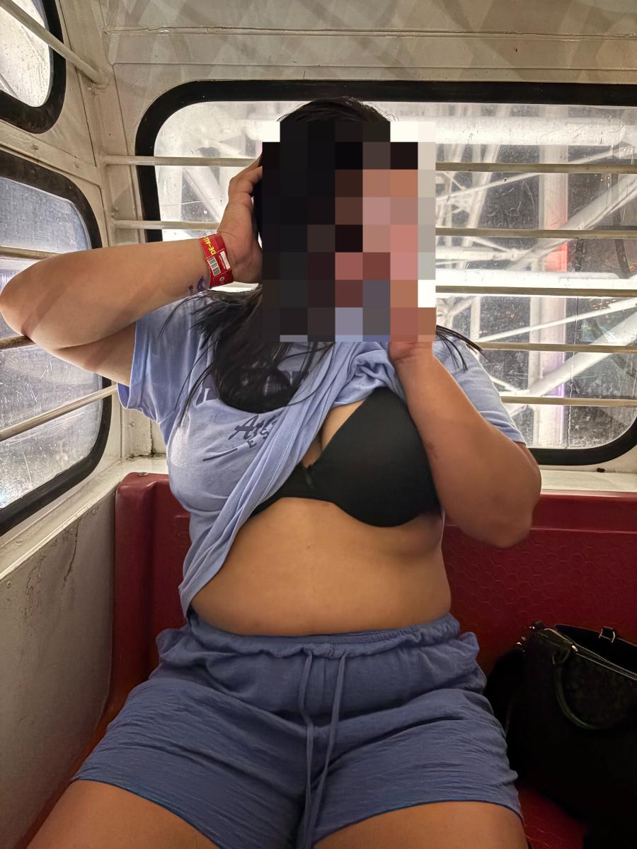 Mature Older Wife Flashing on the Ferris Wheel - Sexy Amateur Dare