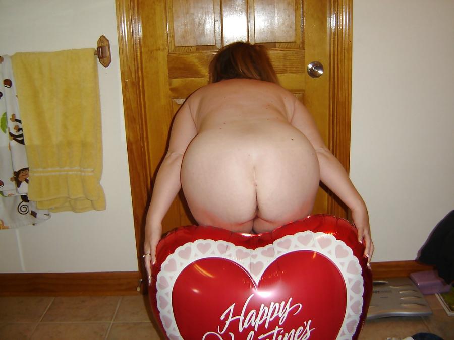 UK Wife is Nude & holding a Valentine's Day Balloon - Sexy Amateur Dare