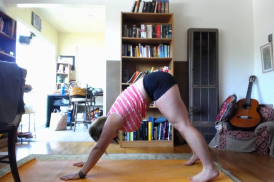 MILF doing Sexy Yoga   - Sexy Amateur Dare