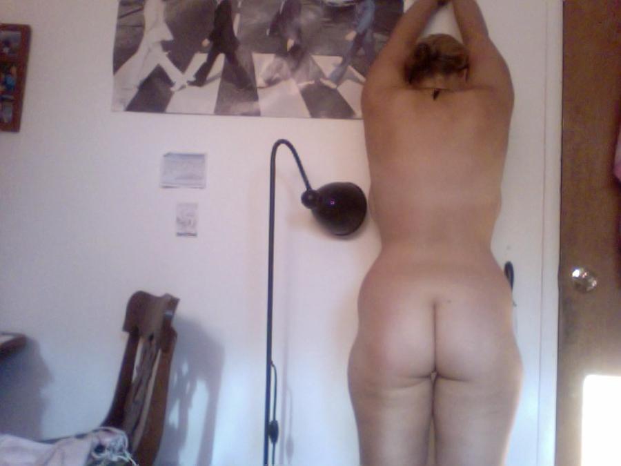 MILF wants Fans to such on her Tits  - Sexy Amateur Dare