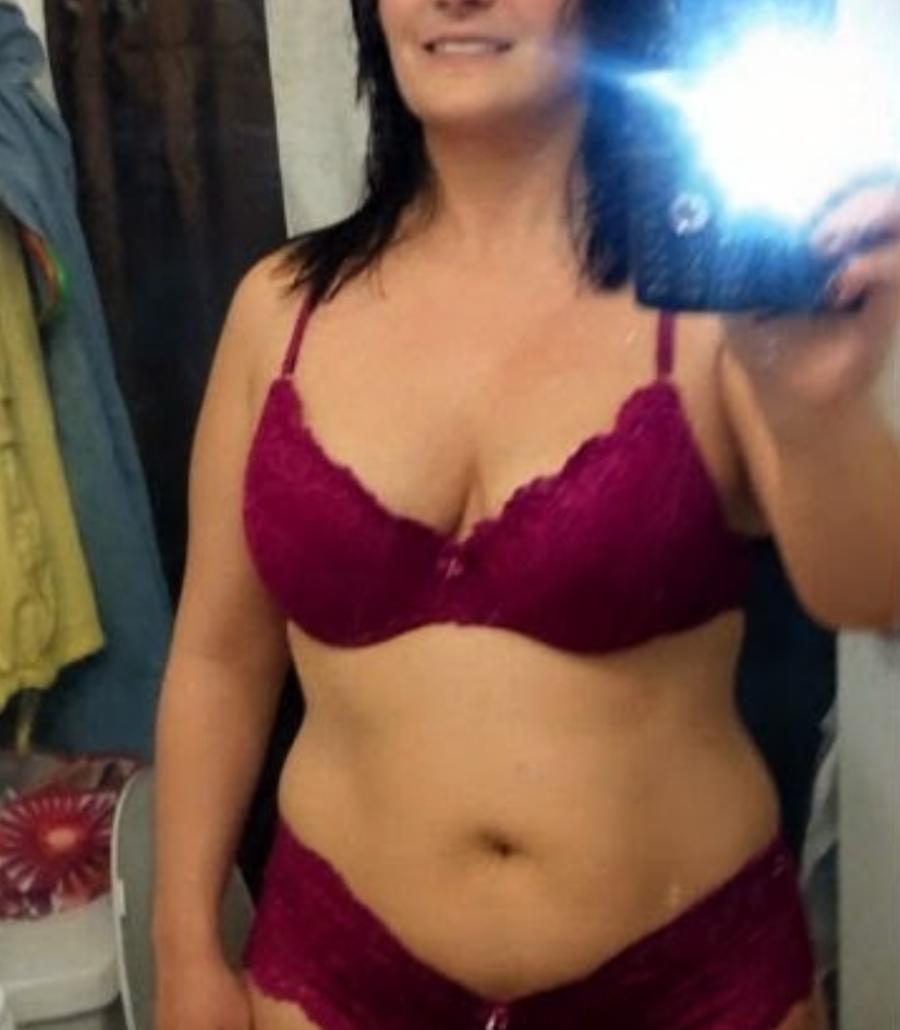 Curvy Latina MILF posts Photos in her Underwear  - Sexy Amateur Dare
