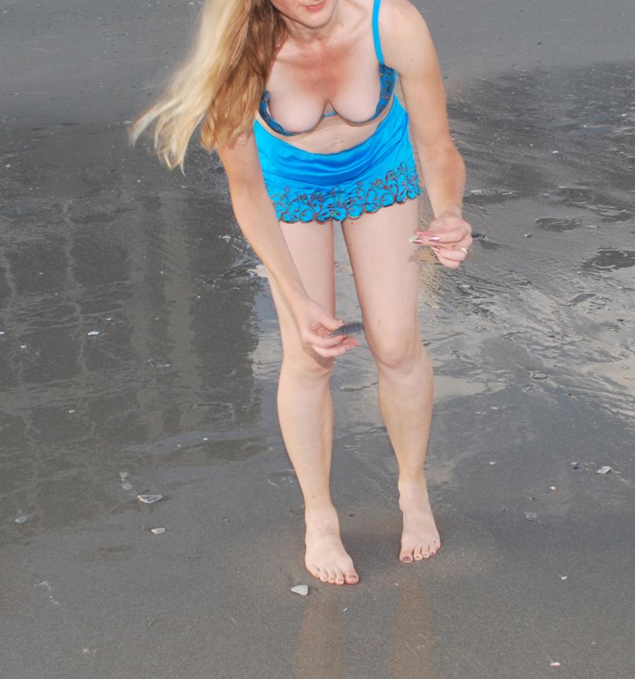 Blonde Wife's Sexy Collecting Sea Shells Dare - Sexy Amateur Dare