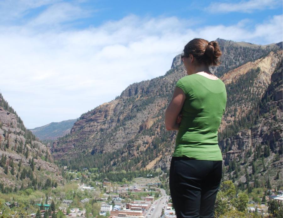 Taking off her Clothes in Colorado - Sexy Amateur Dare