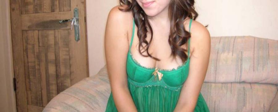 Attractive Hot GF lost a Nude Bet - Sexy Amateur Dare