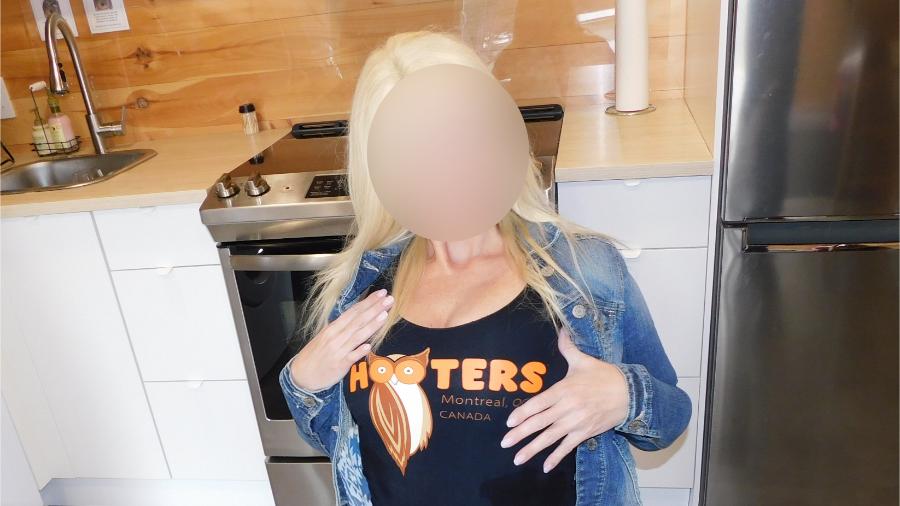 Hooter's Wife - Sexy Amateur Dare