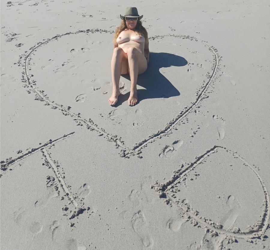 Naked Wife Naked at the Beach! - Sexy Amateur Dare