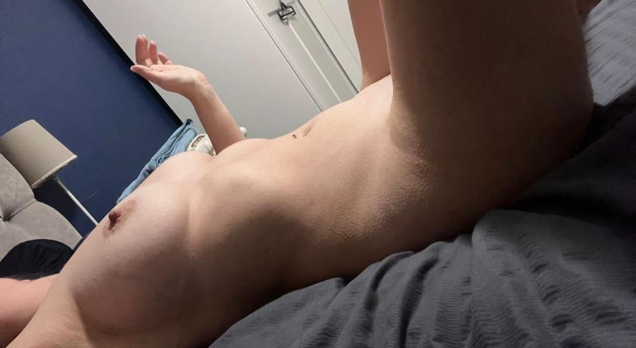UK Wife is taking Nude Selfies - Sexy Amateur Dare