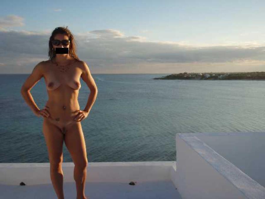 Naked in on a Roof Top Dare
