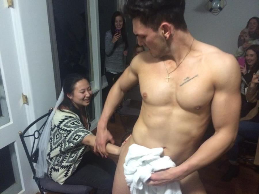 amateur dare women nude