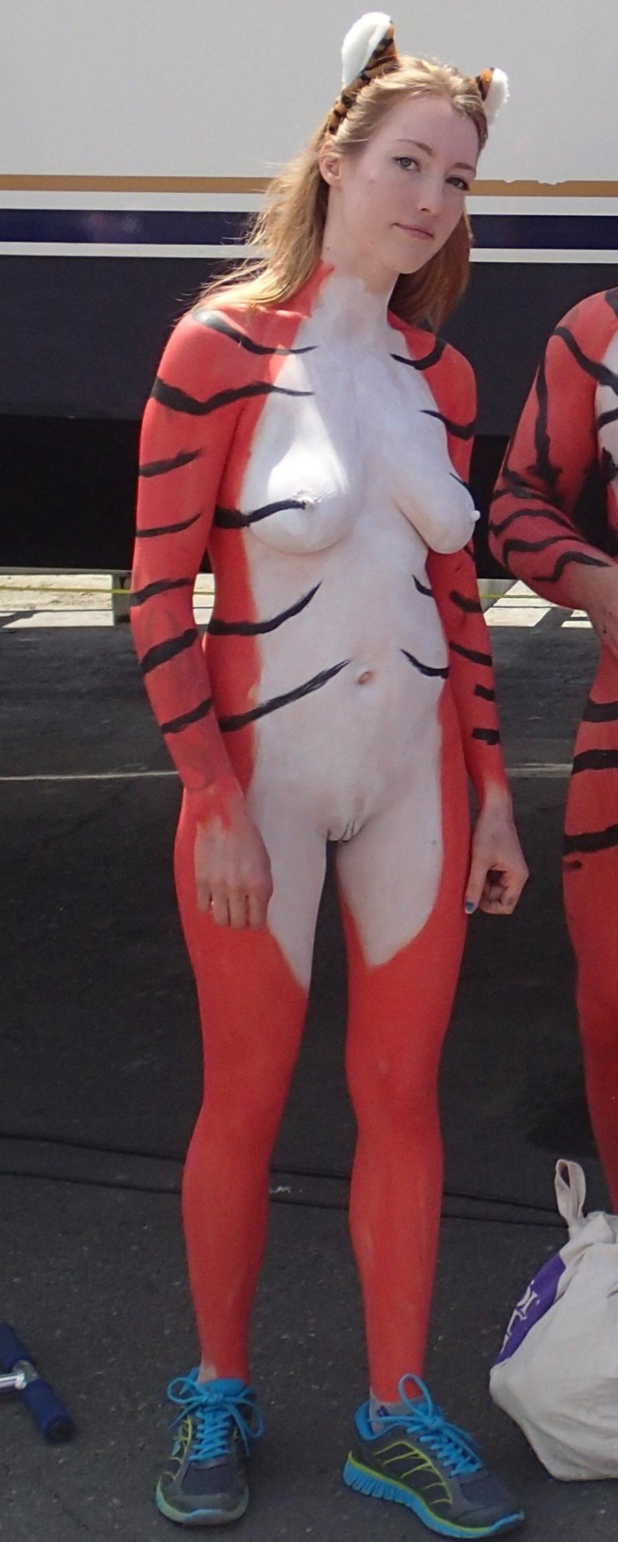 amateur dare women nude