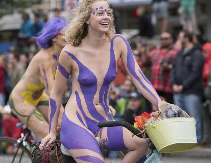 amateur dare women nude