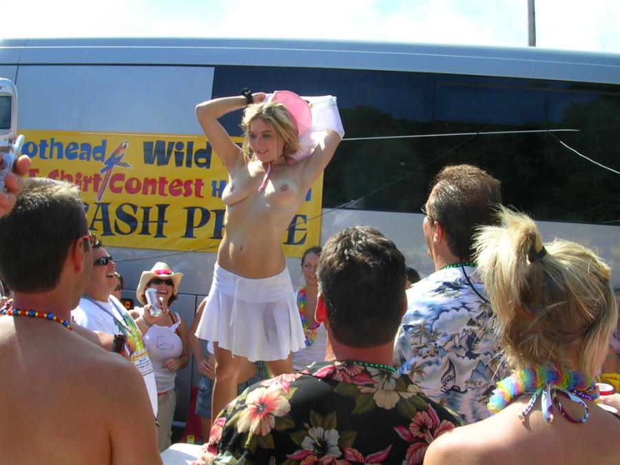 amateur dare women nude