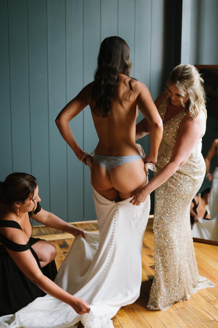 amateur dare women nude
