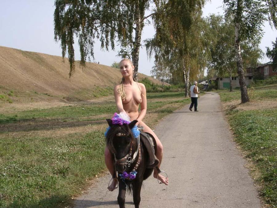 amateur dare women nude