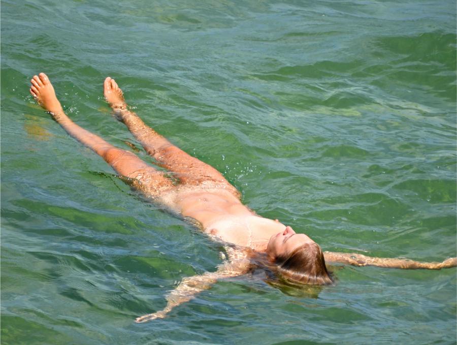 amateur dare women nude