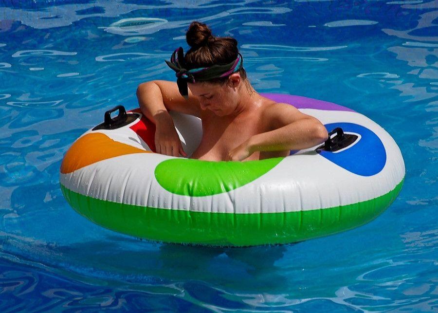 Waterpark Fails - Woman pulling her Bikini back Up