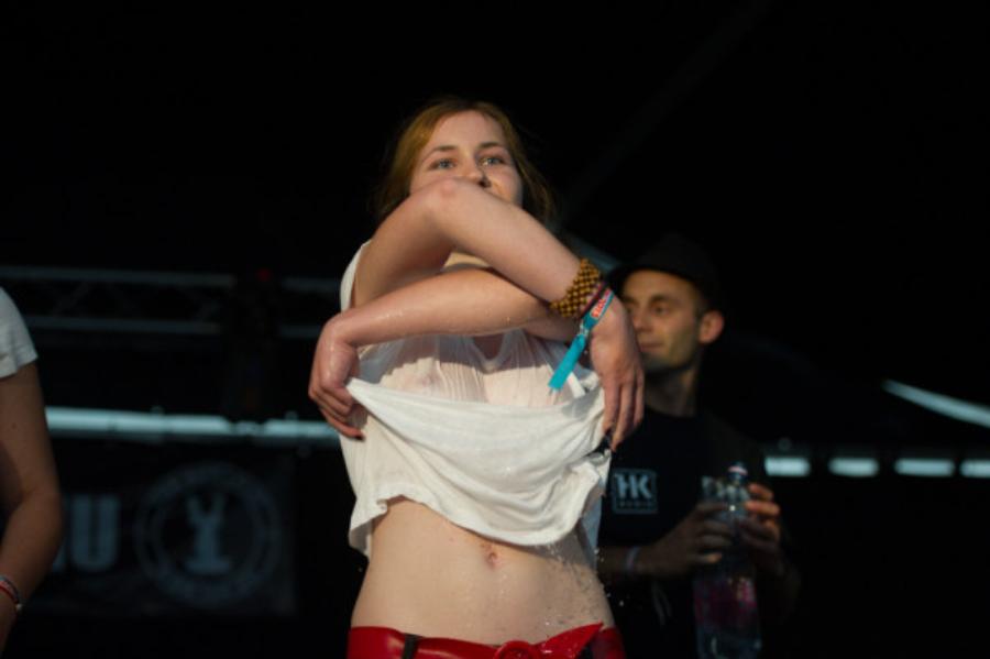 amateur dare women nude